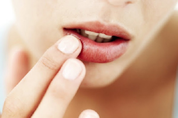 Điềm báo giật môi trên – dưới là hên hay xui?-3