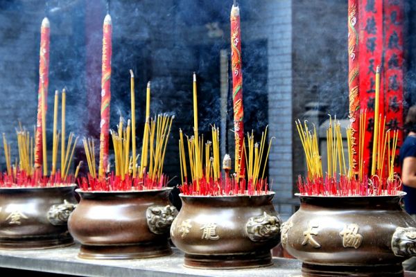 Mơ thấy bát hương là điềm báo gì? Đánh con gì?-1